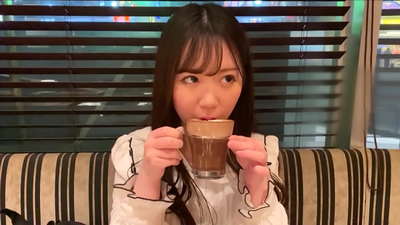 Yeye ni rafiki ambaye alikuwa wa klabu moja katika chuo kikuu. Na ndiye msichana anayevutia zaidi katika klabu hiyo. Hii ni anga ya Kijapani yenye mvuto.